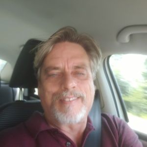 Meet your Posher, Mark